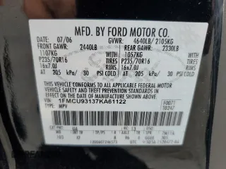 2007 Ford Escape XLT with VIN 1FMCU93137KA61122, listed as a Copart auction lot 70462084 with 186,451 mi miles and Salvage Title. Bid and sale history available at carsss.com. Image 14.
