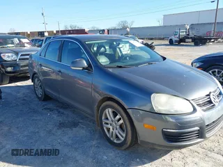 2007 Volkswagen Jetta 2.5 с VIN 3VWSF71KX7M031633, выставлен на аукционе IAAI как лот 41666156 с пробегом 210 312 миль миль и . История ставок и продаж доступна на DreamBid. Изображение 1.