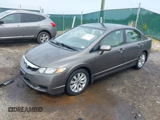 2009 Honda Civic z VIN 1HGFA15999L023648, wystawiony jako IAAI lot #42292289 z przebiegiem 279 822 mil mil oraz . Historia ofert i sprzedaży dostępna na DreamBid. Obrazek 17.