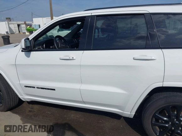 2017 Jeep Grand Cherokee Laredo with VIN 1C4RJEAG8HC896166, listed as a IAAI auction lot 41611979 with 67,257 mi miles and . Bid and sale history available at DreamBid. Image 14.