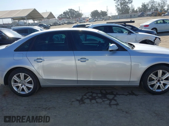 2011 Audi A4 Premium z VIN WAUAFAFL0BN039748, wystawiony jako IAAI lot #42323530 z przebiegiem 152 038 mil mil oraz . Historia ofert i sprzedaży dostępna na DreamBid. Obrazek 13.