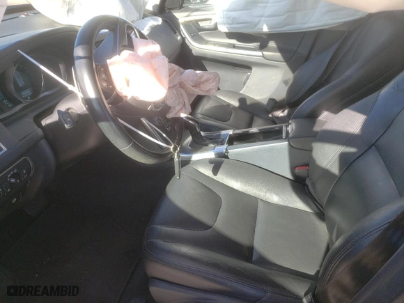 2015 Volvo XC60 T6 Drive-E with VIN YV449MDK6F2709133, listed as a Copart auction lot 73143924 with 66,832 mi miles and Salvage Title. Bid and sale history available at carsss.com. Image 7.