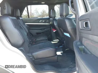 2018 Ford Explorer XLT z VIN 1FM5K7D86JGC51540, wystawiony jako IAAI lot #41572752 z przebiegiem 118 414 mil mil oraz . Historia ofert i sprzedaży dostępna na DreamBid. Obrazek 8.