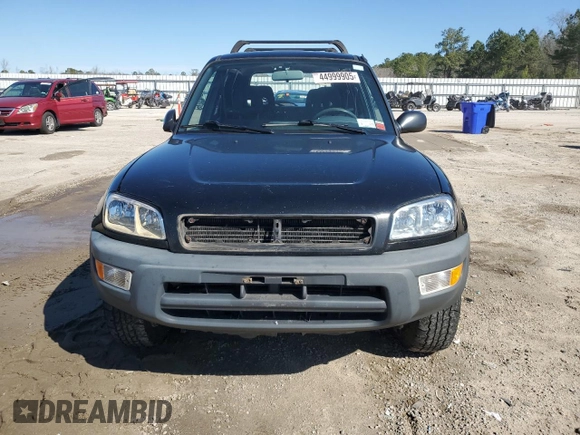 2000 Toyota RAV4 z VIN JT3HP10V6Y0237835, wystawiony jako Copart lot #44999905 z przebiegiem 150 382 mil mil oraz Szkoda całkowita • Salvage title. Historia ofert i sprzedaży dostępna na DreamBid. Obrazek 5.