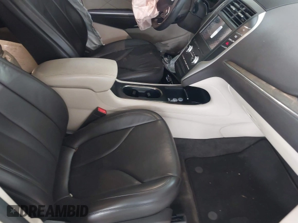 2018 Lincoln MKC Reserve с VIN 5LMCJ3C9XJUL23206, выставлен на аукционе IAAI как лот 42411951 с пробегом 60 904 миль миль и . История ставок и продаж доступна на DreamBid. Изображение 5.
