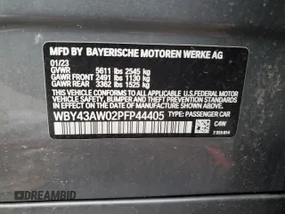 2023 BMW i4 eDrive35 z VIN WBY43AW02PFP44405, wystawiony jako Copart lot #56287965 z przebiegiem 18 085 mil mil oraz Czysty tytuł • Clean title. Historia ofert i sprzedaży dostępna na DreamBid. Obrazek 12.