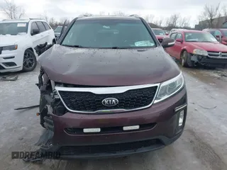 2015 Kia Sorento LX with VIN 5XYKTCA63FG652456, listed as a IAAI auction lot 41554796 with Not Provided miles. Bid and sale history available at carsss.com. Image 11.
