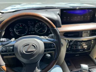 2016 Lexus LX 570 with VIN JTJHY7AX8G4198794, listed as a Copart auction lot 54615015 with 107,196 mi miles and Clean Title. Bid and sale history available at DreamBid. Image 7.