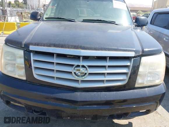 2005 Cadillac Escalade with VIN 1GYEK63N75R121907, listed as a IAAI auction lot 42726504 with 227,334 mi miles and . Bid and sale history available at DreamBid. Image 6.