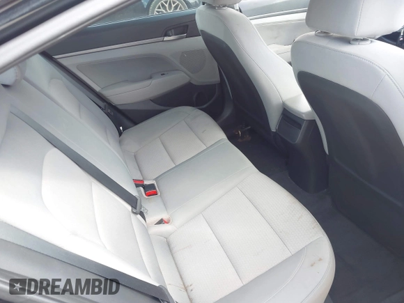 2017 Hyundai Elantra Limited z VIN 5NPD84LF2HH018421, wystawiony jako IAAI lot #41678556 z przebiegiem 152 256 mil mil oraz . Historia ofert i sprzedaży dostępna na DreamBid. Obrazek 8.