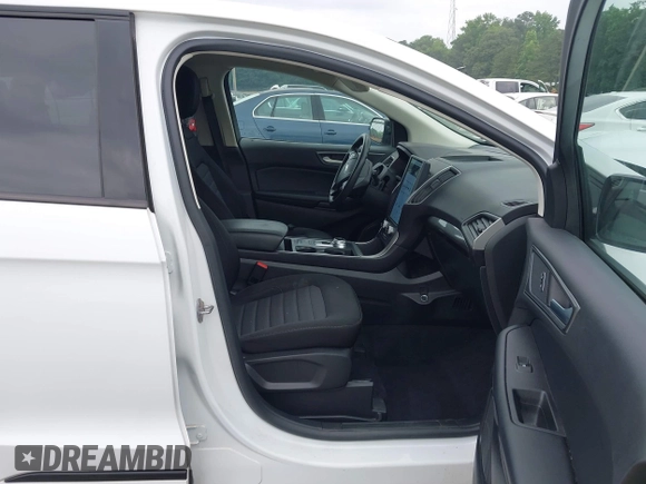 2023 Ford Edge SE z VIN 2FMPK4G95PBA49168, wystawiony jako IAAI lot #42403184 z przebiegiem 41 448 mil mil oraz . Historia ofert i sprzedaży dostępna na DreamBid. Obrazek 5.