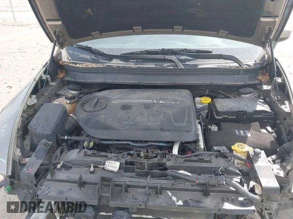 2018 Jeep Cherokee Latitude Plus with VIN 1C4PJMLXXJD571713, listed as a IAAI auction lot 41771661 with 87,580 mi miles and . Bid and sale history available at DreamBid. Image 10.