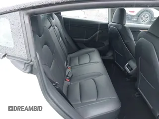 2023 Tesla Model 3 Performance z VIN 5YJ3E1EC9PF545648, wystawiony jako IAAI lot #41573583 z przebiegiem 15 207 mil mil oraz . Historia ofert i sprzedaży dostępna na DreamBid. Obrazek 8.