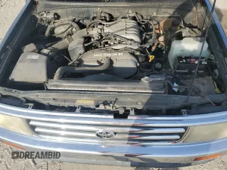 1995 Toyota T100 DX with VIN JT4VD12E1S0012010, listed as a Copart auction lot 83223154 with 253,492 mi miles and Salvage Title. Bid and sale history available at DreamBid. Image 12.