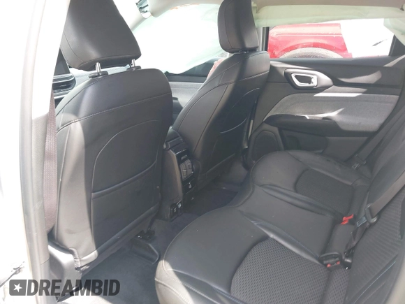 2022 Jeep Compass Latitude z VIN 3C4NJCBB7NT189257, wystawiony jako IAAI lot #42250218 z przebiegiem 13 743 mil mil oraz . Historia ofert i sprzedaży dostępna na DreamBid. Obrazek 8.