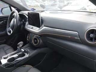 2024 Chevrolet Blazer Premier with VIN 3GNKBFR48RS271591, listed as a IAAI auction lot 42406345 with 10,306 mi miles and . Bid and sale history available at DreamBid. Image 5.