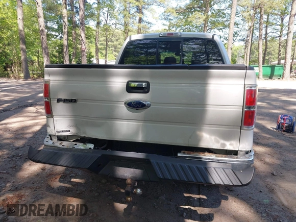 2013 Ford F-150 XL with VIN 1FTFW1CT8DFA12243, listed as a IAAI auction lot 42133425 with 240,282 mi miles and . Bid and sale history available at DreamBid. Image 16.