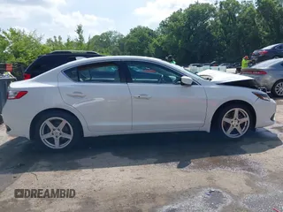 2017 Acura ILX Premium with VIN 19UDE2F72HA001483, listed as a IAAI auction lot 42586161 with 31,332 mi miles and . Bid and sale history available at DreamBid. Image 13.
