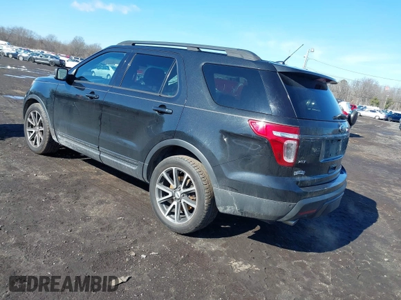 2015 Ford Explorer XLT with VIN 1FM5K8D80FGB21928, listed as a IAAI auction lot 41574394 with 94,257 mi miles and . Bid and sale history available at carsss.com. Image 3.