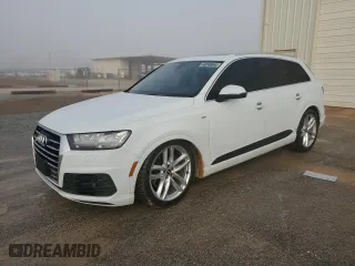 2017 Audi Q7 Prestige with VIN WA1WAAF75HD045256, listed as a Copart auction lot 40240044 with 127,737 mi miles. Bid and sale history available at carsss.com. Image 1.