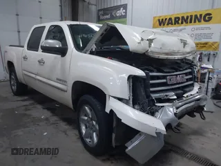 2012 GMC Sierra 1500 SLE z VIN 3GTP2VE70CG210917, wystawiony jako IAAI lot #41456729 z przebiegiem 145 614 mil mil oraz . Historia ofert i sprzedaży dostępna na DreamBid. Obrazek 1.