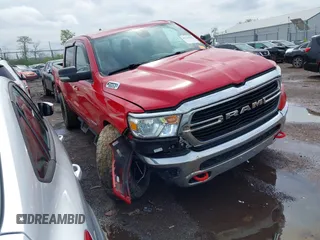 2019 Ram 1500 Big Horn z VIN 1C6SRFFT1KN650004, wystawiony jako IAAI lot #42119833 z przebiegiem 84 399 mil mil oraz . Historia ofert i sprzedaży dostępna na DreamBid. Obrazek 1.