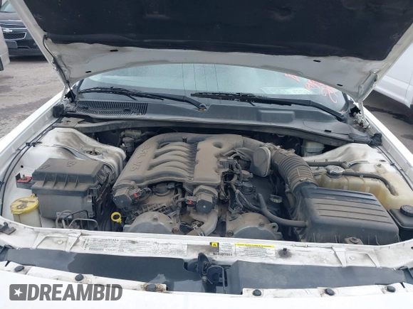2007 Dodge Magnum with VIN 2D4FV47V97H736125, listed as a IAAI auction lot 41725563 with 117,836 mi miles and . Bid and sale history available at carsss.com. Image 10.