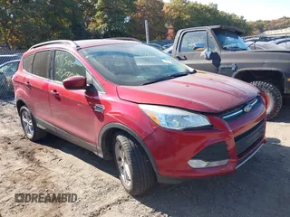 2014 Ford Escape SE с VIN 1FMCU9GX0EUE32284, выставлен на аукционе IAAI как лот 40659494 с пробегом 179 460 миль миль и . История ставок и продаж доступна на DreamBid. Изображение 1.