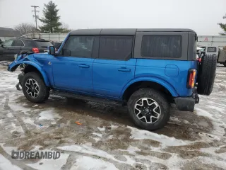 2022 Ford Bronco with VIN 1FMDE5BH8NLA89367, listed as a Copart auction lot 86364504 with 34,702 mi miles and Clean Title. Bid and sale history available at DreamBid. Image 2.
