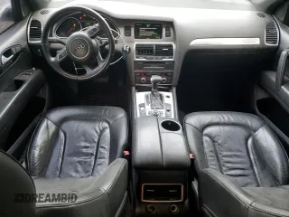 2013 Audi Q7 3.0L TDI Vorsprung Edition with VIN WA1WMCFE8DD003286, listed as a Copart auction lot 71130934 with 327,078 mi miles and Non Repairable. Bid and sale history available at carsss.com. Image 8.