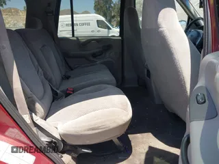 1999 Ford Expedition XLT z VIN 1FMRU1762XLA88470, wystawiony jako IAAI lot #42384804 z przebiegiem Nie podano mil oraz . Historia ofert i sprzedaży dostępna na DreamBid. Obrazek 8.