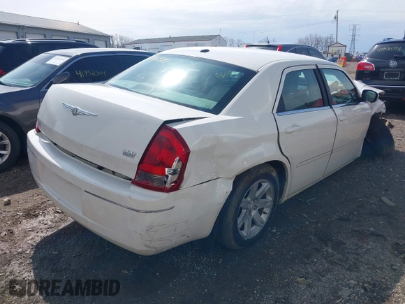 2006 Chrysler 300 Touring with VIN 2C3KA53G56H524944, listed as a IAAI auction lot 41946310 with 193,945 mi miles and . Bid and sale history available at DreamBid. Image 4.