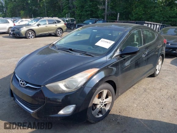 2013 Hyundai Elantra GLS z VIN KMHDH4AE5DU815767, wystawiony jako IAAI lot #42249832 z przebiegiem 188 000 mil mil oraz . Historia ofert i sprzedaży dostępna na DreamBid. Obrazek 2.