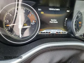 2017 Jeep Cherokee Overland z VIN 1C4PJMJS6HW589275, wystawiony jako Copart lot #51163465 z przebiegiem 76 214 mil mil oraz Szkoda całkowita • Salvage title. Historia ofert i sprzedaży dostępna na DreamBid. Obrazek 9.
