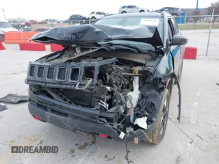 2018 Jeep Compass Trailhawk with VIN 3C4NJDDB6JT442016, listed as a IAAI auction lot 41068443 with 114,579 mi miles and . Bid and sale history available at carsss.com. Image 6.