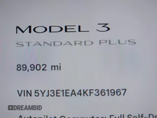 2019 Tesla Model 3 Mid Range z VIN 5YJ3E1EA4KF361967, wystawiony jako IAAI lot #42261724 z przebiegiem 89 902 mil mil oraz . Historia ofert i sprzedaży dostępna na DreamBid. Obrazek 15.