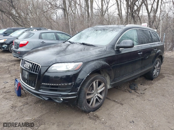 2015 Audi Q7 3.0L TDI Prestige with VIN WA1VMAFE9FD024375, listed as a IAAI auction lot 41575018 with 133,495 mi miles. Bid and sale history available at carsss.com. Image 17.