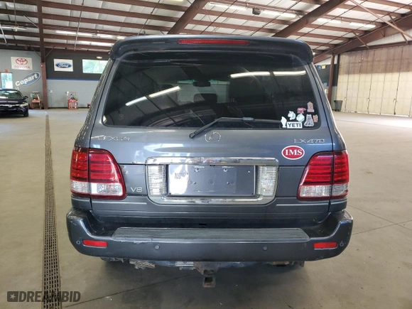 2006 Lexus LX 470 with VIN JTJHT00W964017117, listed as a Copart auction lot 61019524 with 207,767 mi miles and Salvage Title. Bid and sale history available at carsss.com. Image 6.