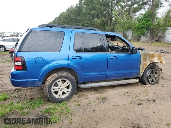 2010 Ford Explorer XLT with VIN 1FMEU6DE6AUA44030, listed as a Copart auction lot 50989715 with Not provided miles and Salvage title. Bid and sale history available at DreamBid. Image 3.