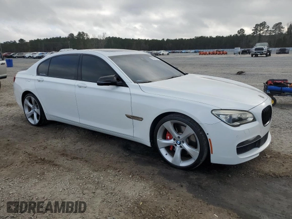 2015 BMW 7 Series 750Li with VIN WBAYE8C56FD780949, listed as a Copart auction lot 85638034 with 95,259 mi miles and Clean Title. Bid and sale history available at carsss.com. Image 4.