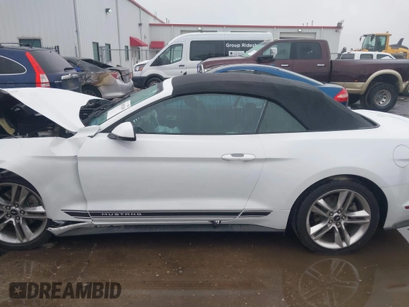 2021 Ford Mustang EcoBoost with VIN 1FATP8UH0M5137364, listed as a IAAI auction lot 41013380 with 31,526 mi miles. Bid and sale history available at carsss.com. Image 15.