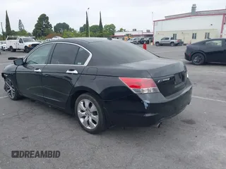 2008 Honda Accord EX-L z VIN 1HGCP36828A027005, wystawiony jako IAAI lot #42273014 z przebiegiem 174 482 mil mil oraz . Historia ofert i sprzedaży dostępna na DreamBid. Obrazek 3.
