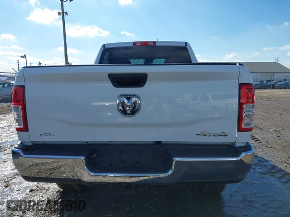 2022 Ram 2500 Tradesman with VIN 3C6UR5CJXNG321949, listed as a IAAI auction lot 41539376 with 88,786 mi miles. Bid and sale history available at carsss.com. Image 16.