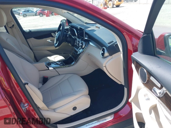 2019 Mercedes-Benz GLC 300 with VIN WDC0G4JB0KF657118, listed as a IAAI auction lot 42318010 with 77,578 mi miles and . Bid and sale history available at DreamBid. Image 5.