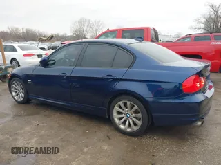 2011 BMW 3 Series 328i xDrive with VIN WBAPK7C58BF087877, listed as a IAAI auction lot 41250323 with 161,100 mi miles. Bid and sale history available at carsss.com. Image 14.