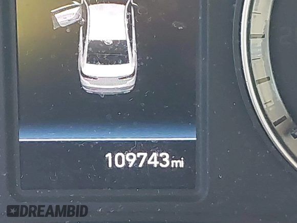 2018 Hyundai Sonata Sport with VIN 5NPE34AF1JH599695, listed as a IAAI auction lot 41231886 with 109,743 mi miles and . Bid and sale history available at carsss.com. Image 15.