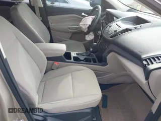 2017 Ford Escape SE with VIN 1FMCU0GD4HUC86848, listed as a IAAI auction lot 41877737 with 59,387 mi miles. Bid and sale history available at carsss.com. Image 5.
