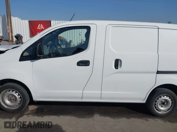 2015 Nissan NV200 SV with VIN 3N6CM0KN0FK730306, listed as a IAAI auction lot 41642872 with 128,344 mi miles. Bid and sale history available at carsss.com. Image 14.