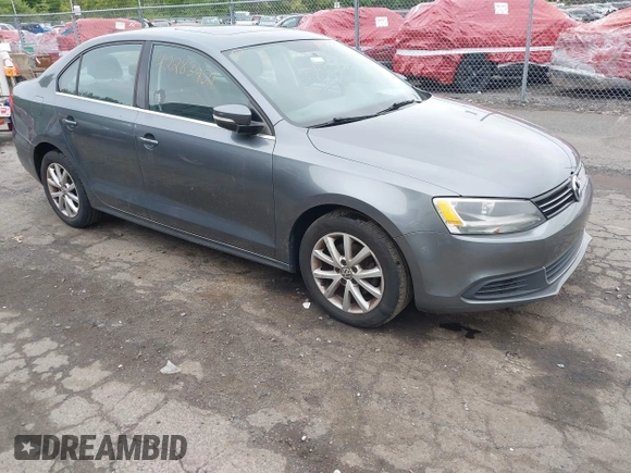 2013 Volkswagen Jetta SE z VIN 3VWDX7AJ3DM397748, wystawiony jako IAAI lot #42283421 z przebiegiem 195 928 mil mil oraz . Historia ofert i sprzedaży dostępna na DreamBid. Obrazek 1.