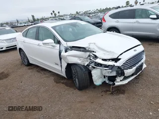 2017 Ford Fusion Titanium с VIN 3FA6P0SU2HR379834, выставлен на аукционе IAAI как лот 42440382 с пробегом 55 646 миль миль и . История ставок и продаж доступна на DreamBid. Изображение 1.